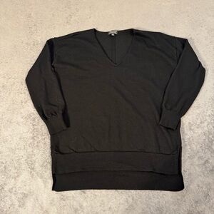 Lord & Taylor Women 100% Merino Wool V-Neck Black Long Sleeve Classic Sweater